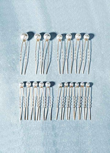 Singular Pearl Hairpins Set