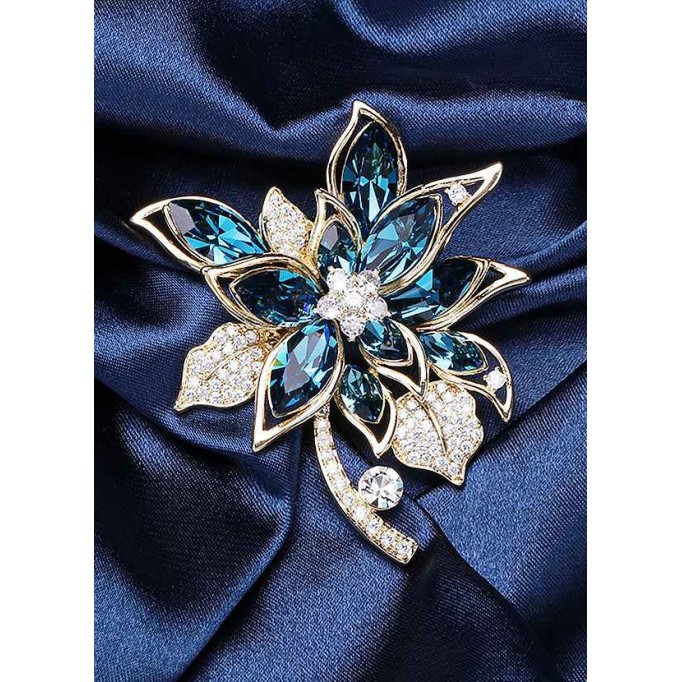 Winter Brooch